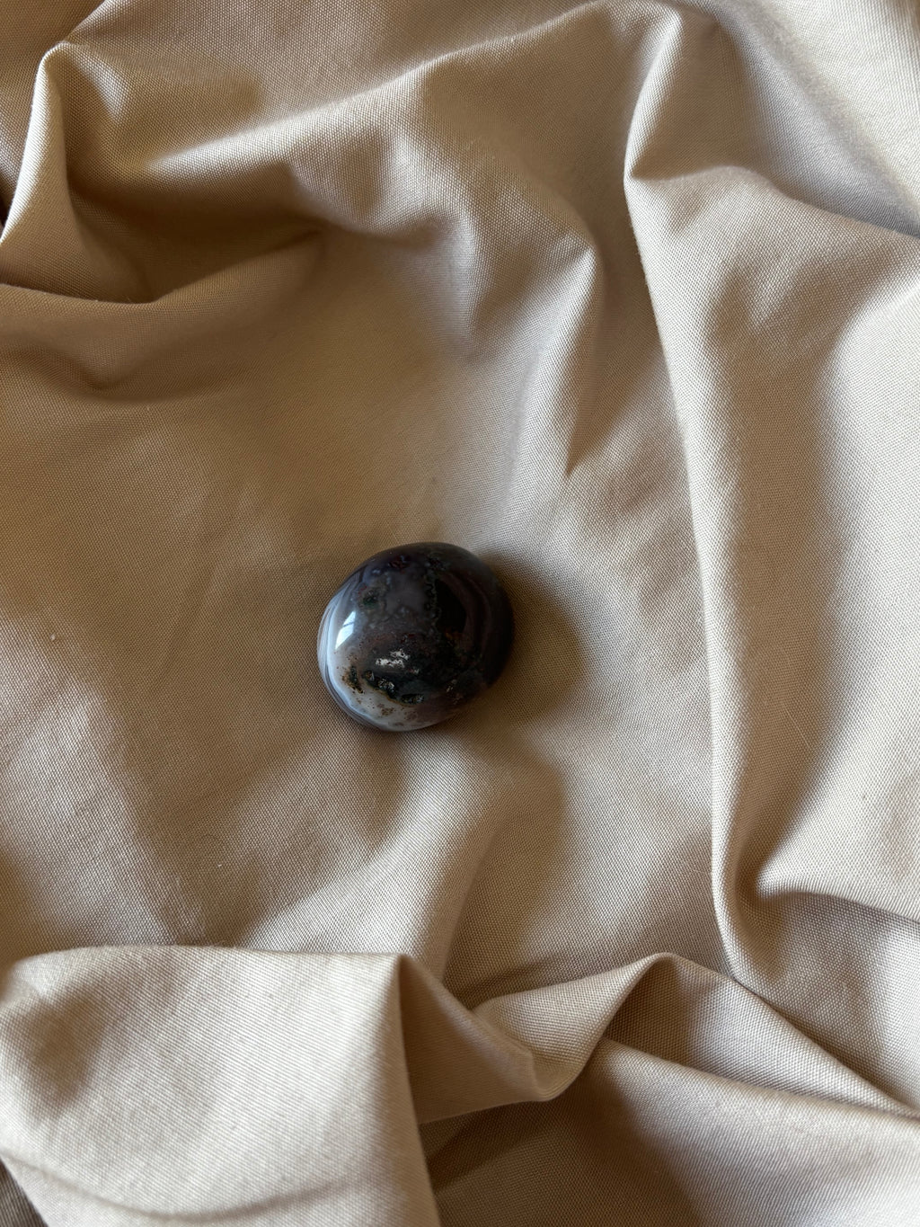 Agate du Botswana – Pierre roulée (2,5 cm)