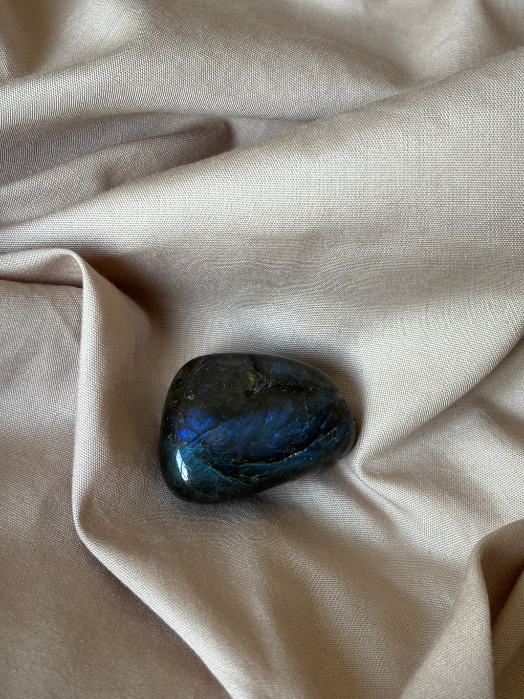 Labradorite – Pierre roulée (2,5 cm)