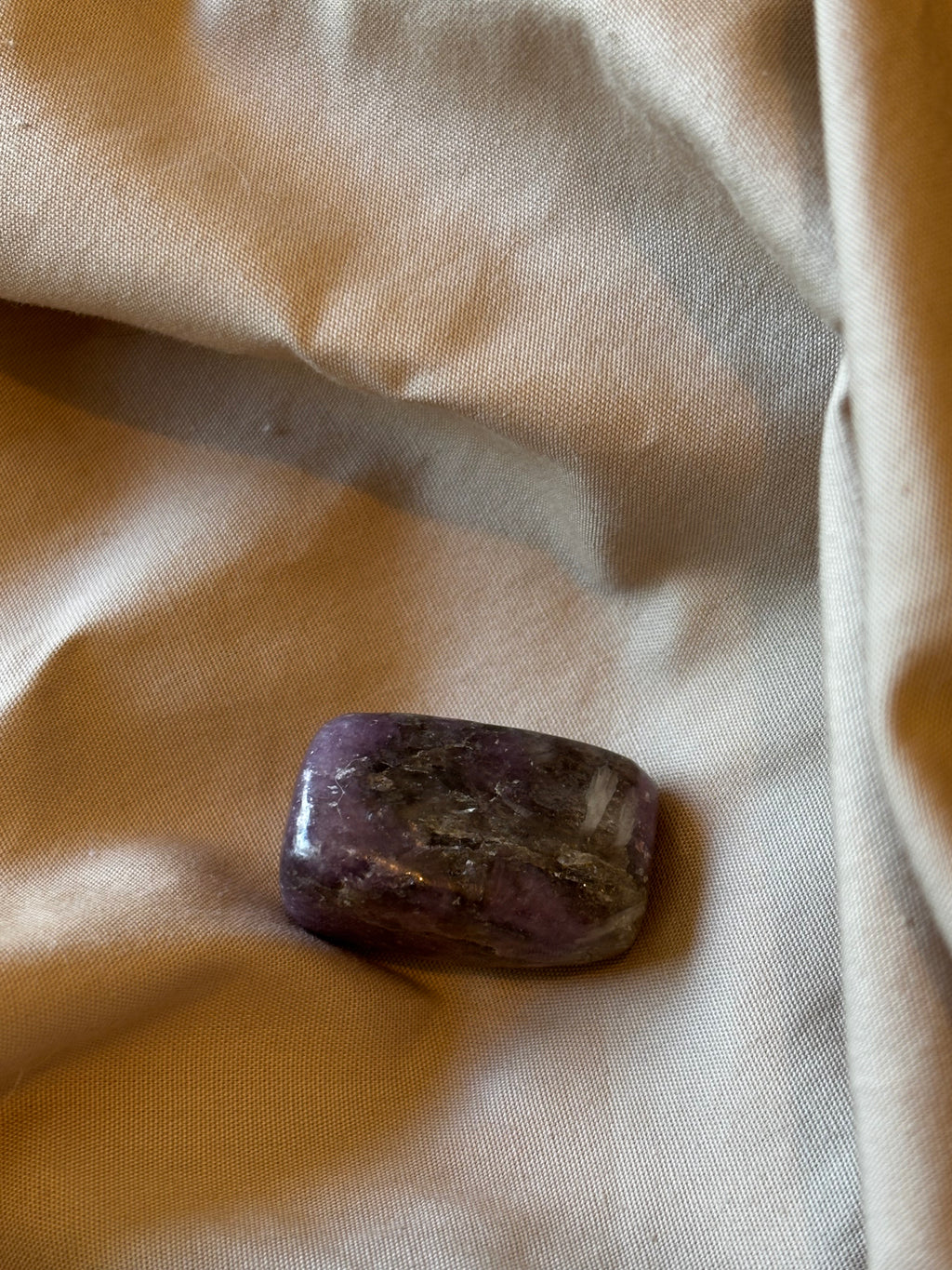 Lépidolite – Pierre roulée