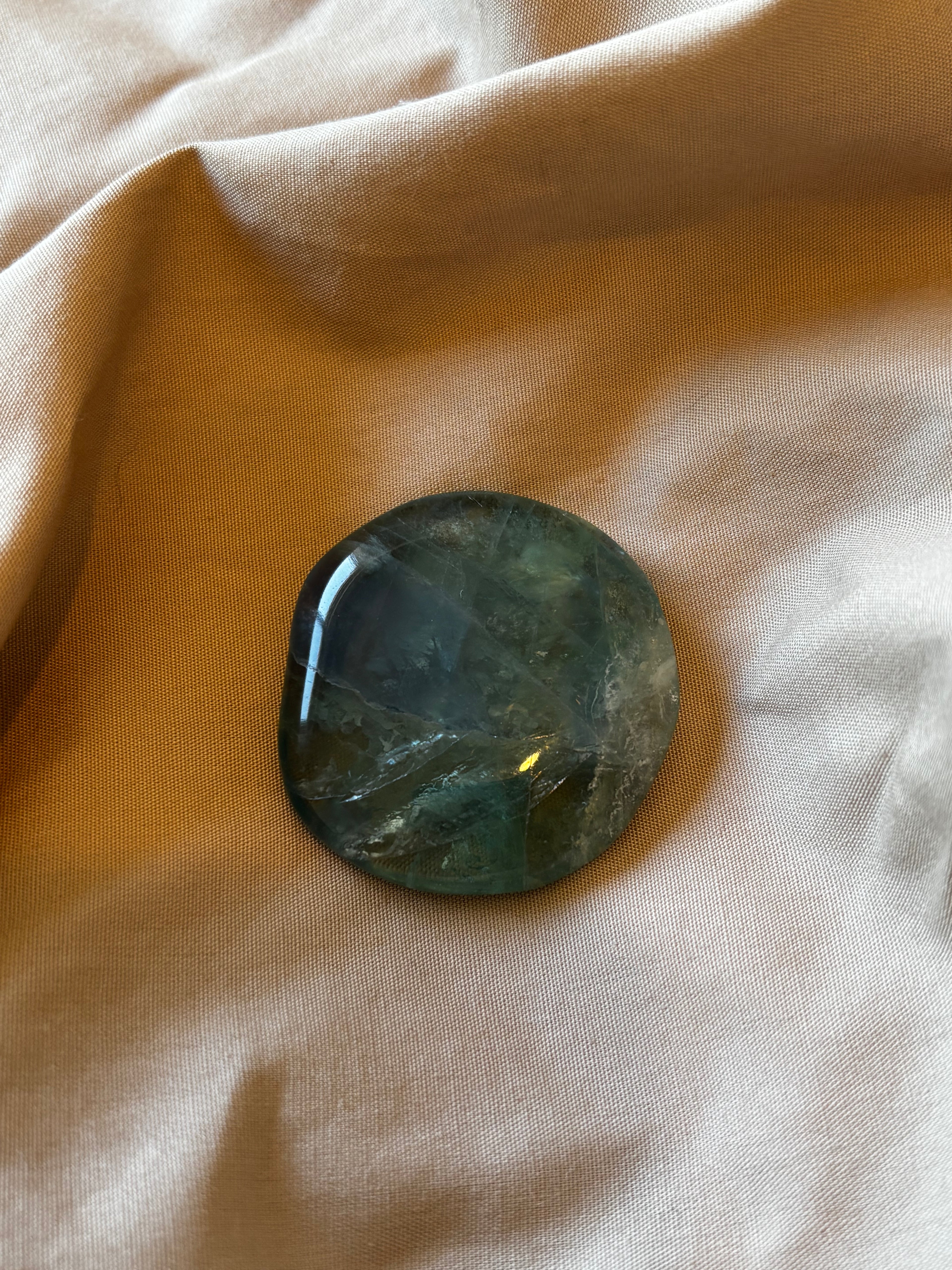 Fluorite –galet naturel